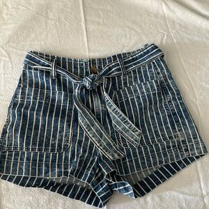 American Eagle Women’s Shorts